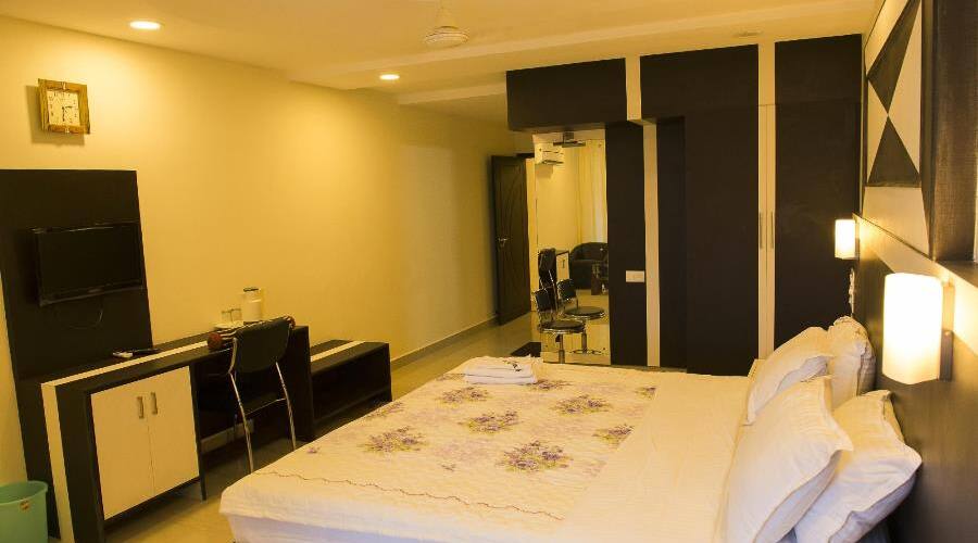 Hotel Green Park Suites, Manipal 3